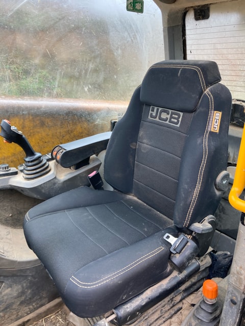 Telescopique JCB 532-60 AGRI DTVT - photo slide 15