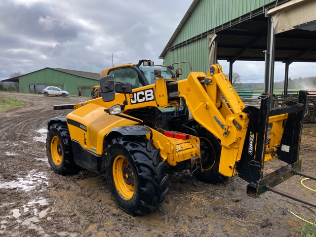 Telescopique JCB 532-60 AGRI DTVT - photo slide 7