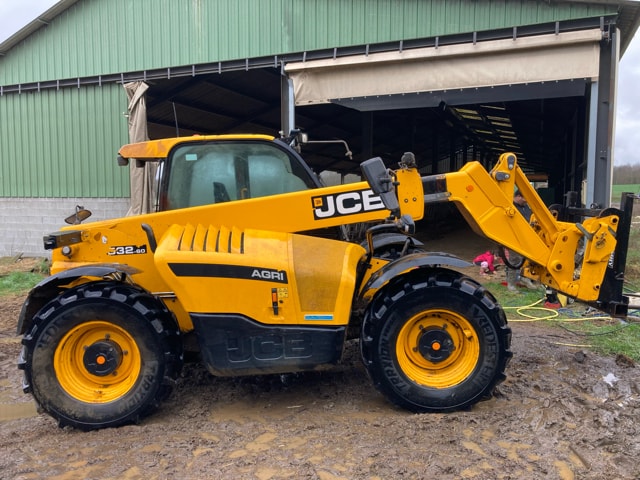 Telescopique JCB 532-60 AGRI DTVT - photo slide 8