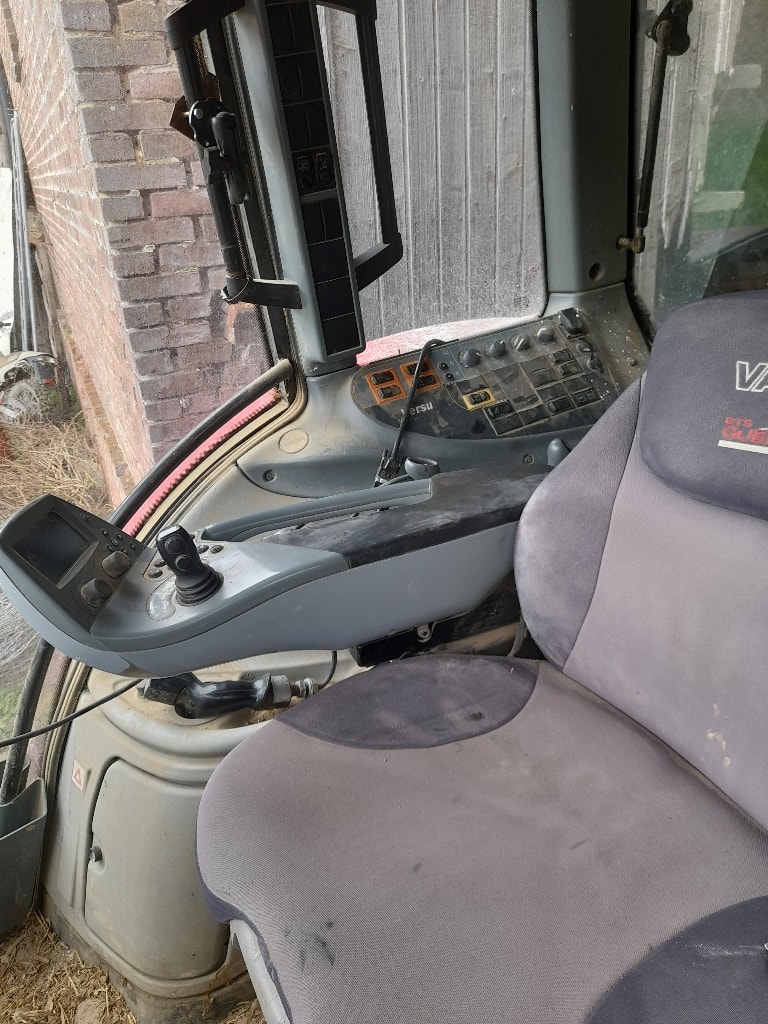 Tracteur VALTRA T163 v - photo slide 11