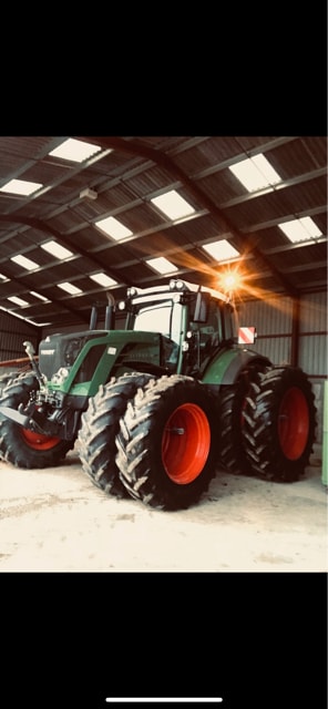 Tracteur FENDT 828V - photo slide 3