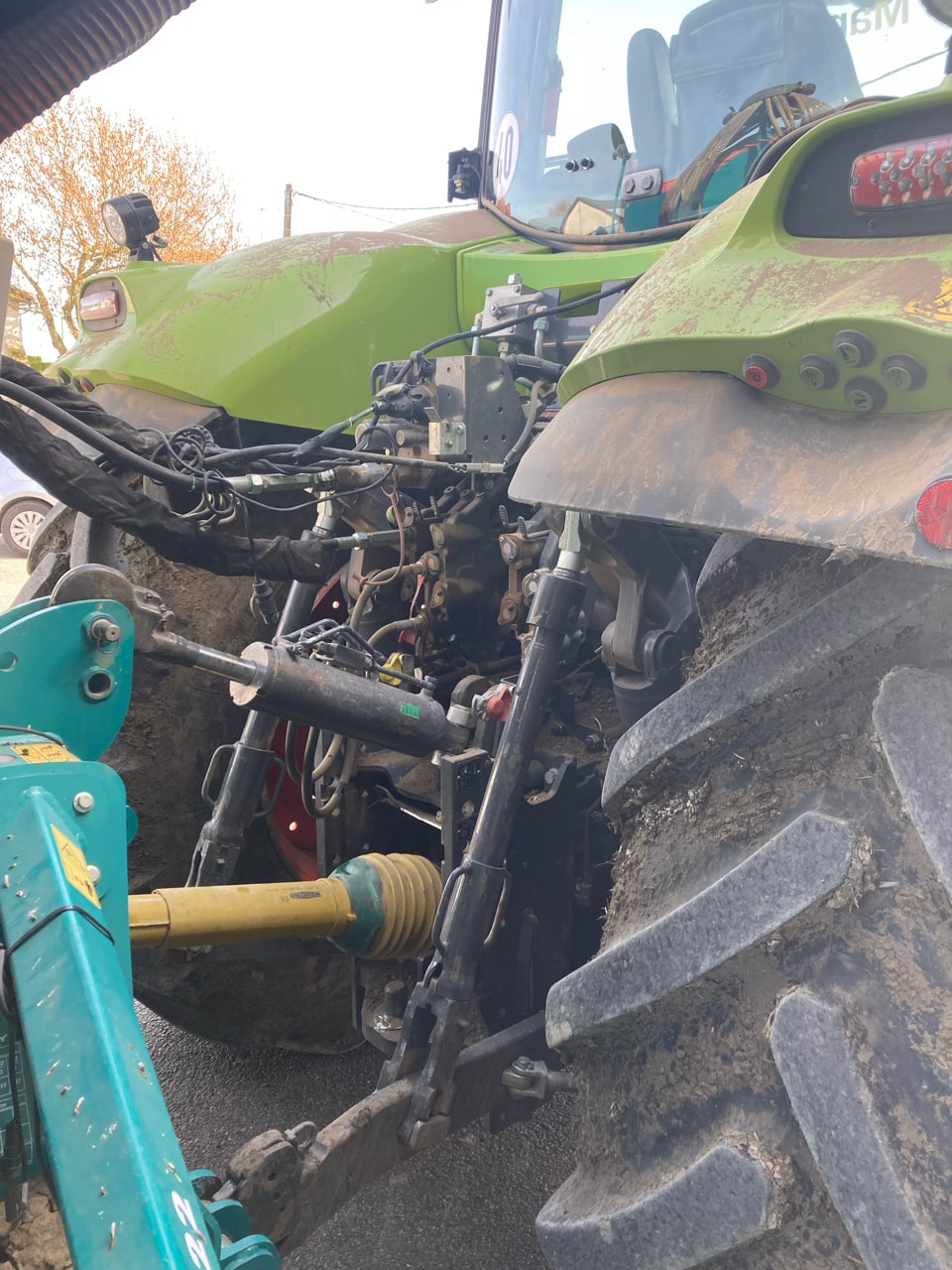Tracteur CLAAS AXION 830 CMATIC - photo slide 7