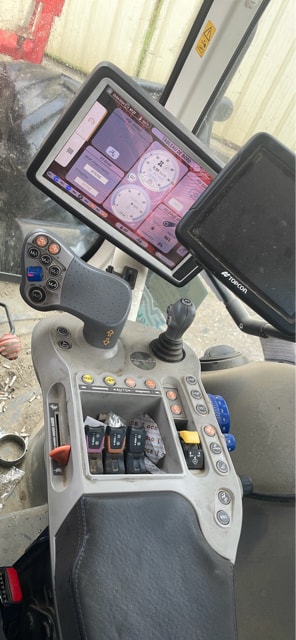 Tracteur MAC CORMICK X7 621 - photo slide 13