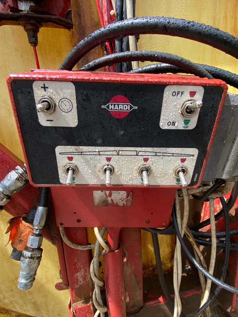 Pulverisateur HARDI Mega 1000 - photo slide 7