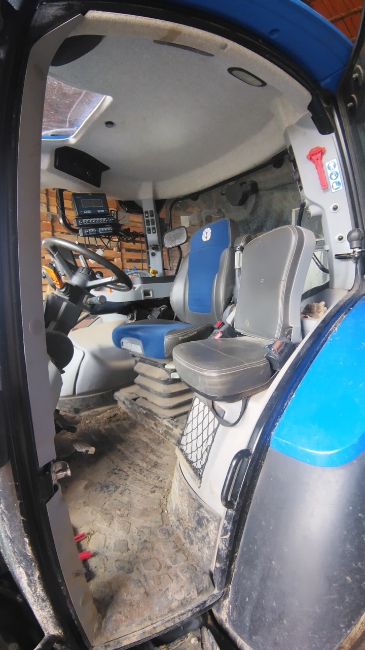Tracteur NEW HOLLAND T5.120 AC - photo slide 6