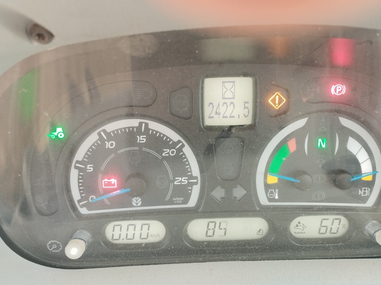 Tracteur chargeur NEW HOLLAND T6.145DC - photo slide 3