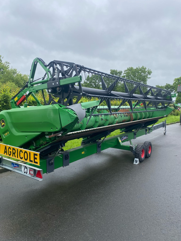 Moissonneuse JOHN DEERE T660 HM - photo slide 6