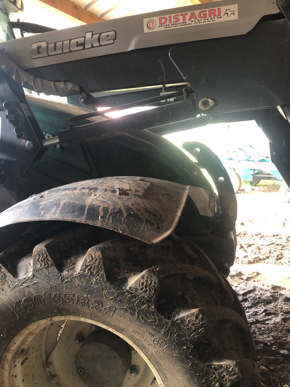 Tracteur VALTRA N103 - photo slide 10