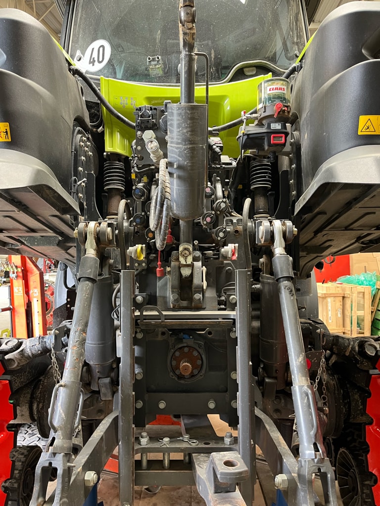 Tracteur CLAAS AXION 930 CEBIS Terra trac 735 mm - photo slide 5