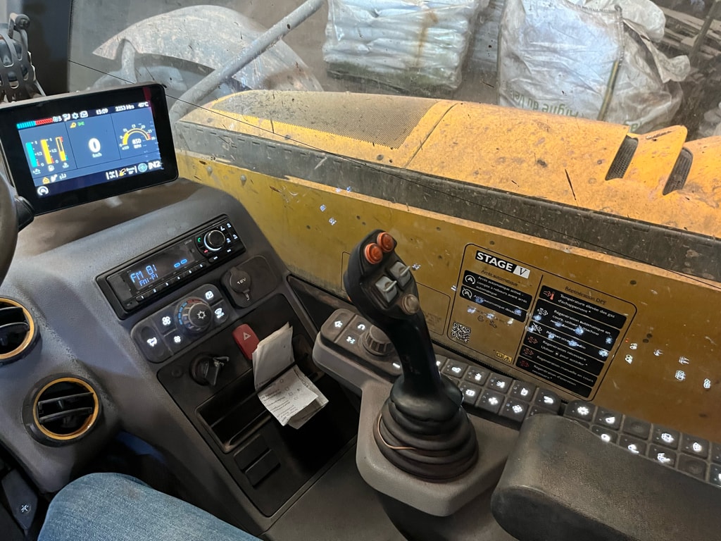 Telescopique JCB 542-70 AGRI XTRA PS6 - photo slide 10