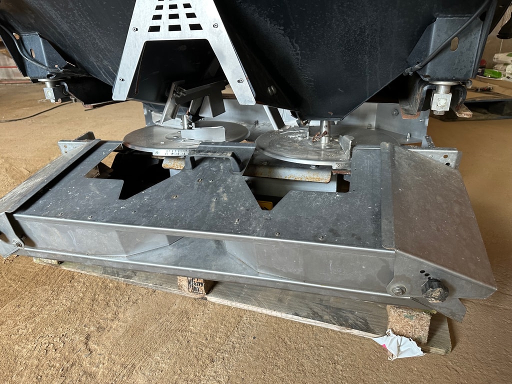Epandeur engrais DCM SPREADERS S18E - photo slide 10
