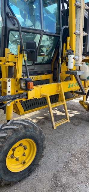 Tracteur enjambeur CMC X4100 - photo slide 2