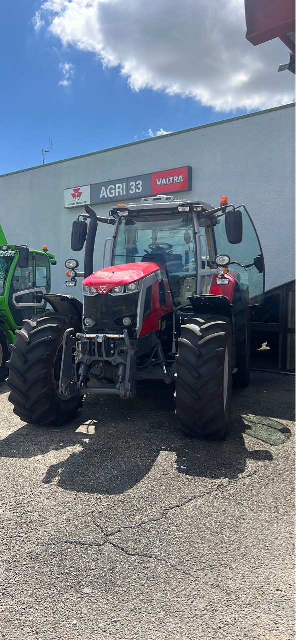 Tracteur MASSEY FERGUSON 7S 155 Dyna 6  - photo slide 1