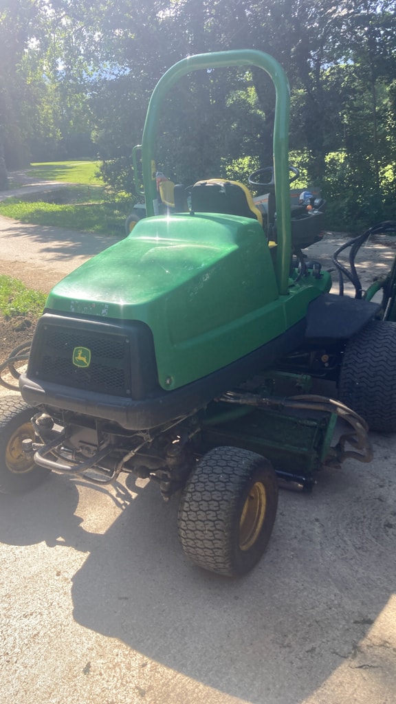 Tondeuse autoportee JOHN DEERE 8700A - photo slide 4
