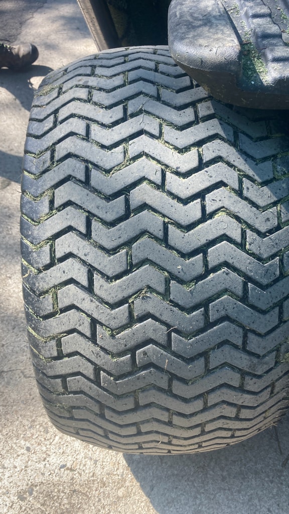 Tondeuse autoportee JOHN DEERE 8700A - photo slide 6