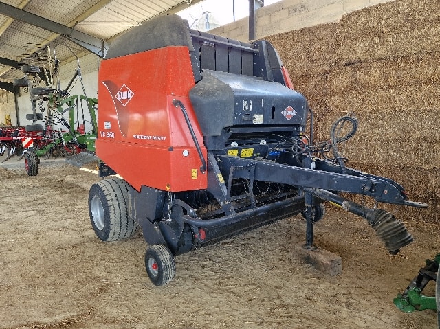 Presse balles rondes KUHN VB2160 - photo slide 1