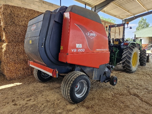 Presse balles rondes KUHN VB2160 - photo slide 4