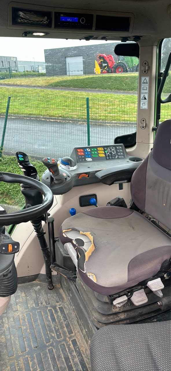 Tracteur FENDT 311 VARIO 4.4L - photo slide 10
