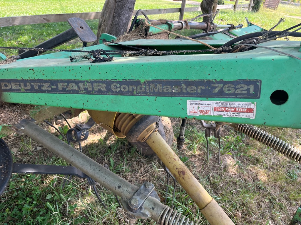 Faneuse DEUTZ FAHR Condimaster 7621  - photo slide 5