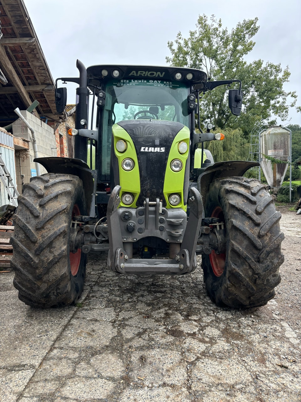 Tracteur CLAAS Arion 620 cis - photo slide 3