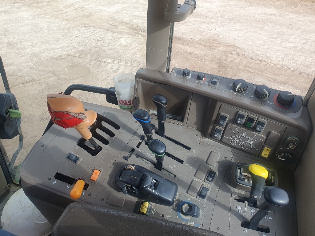 Tracteur JOHN DEERE 6150M - photo slide 12