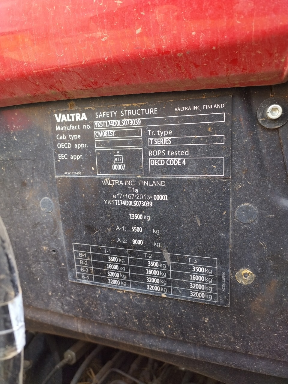 Tracteur VALTRA T174 - photo slide 5