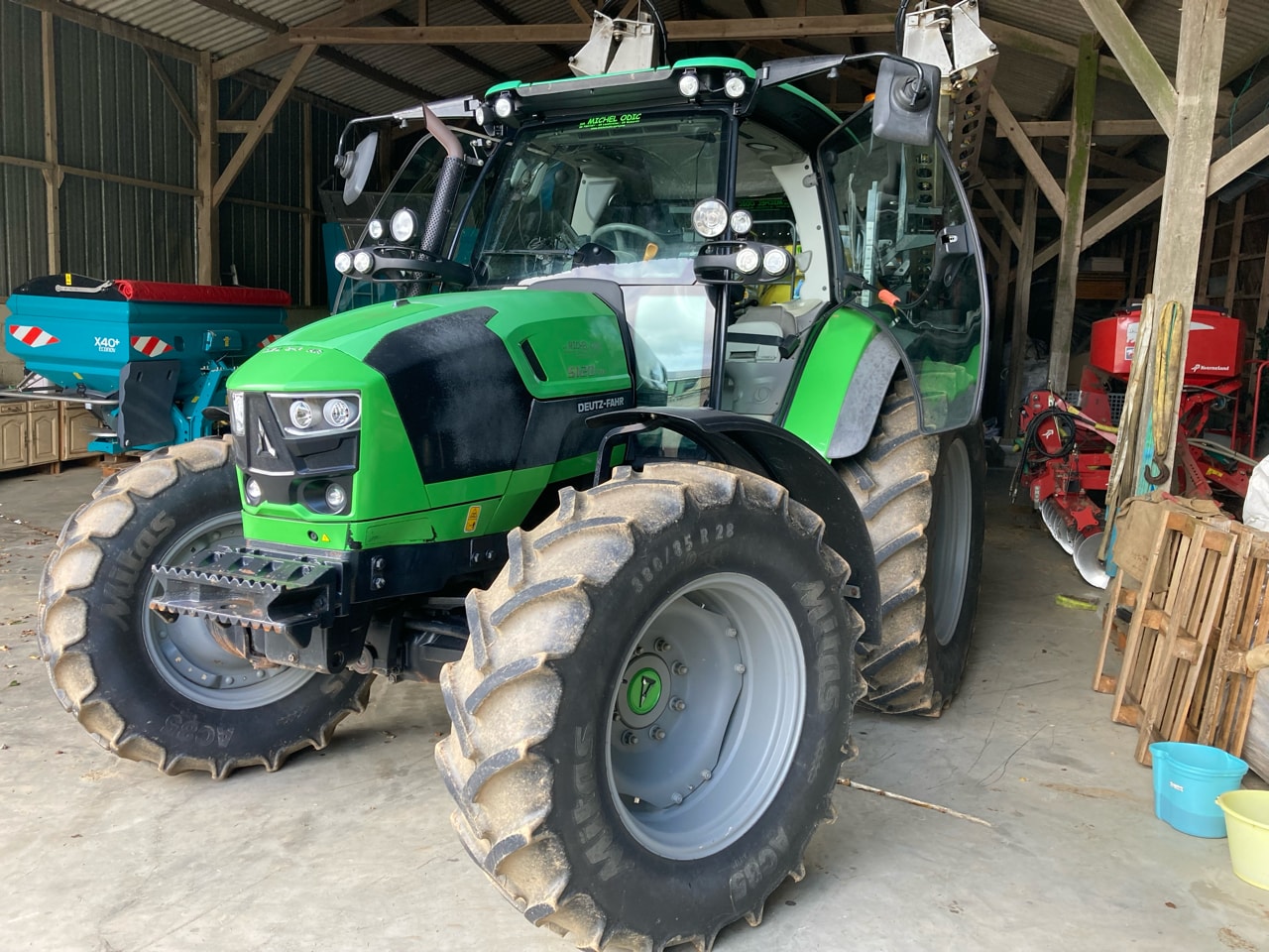 Tracteur DEUTZ FAHR 5120 TTV - photo slide 2