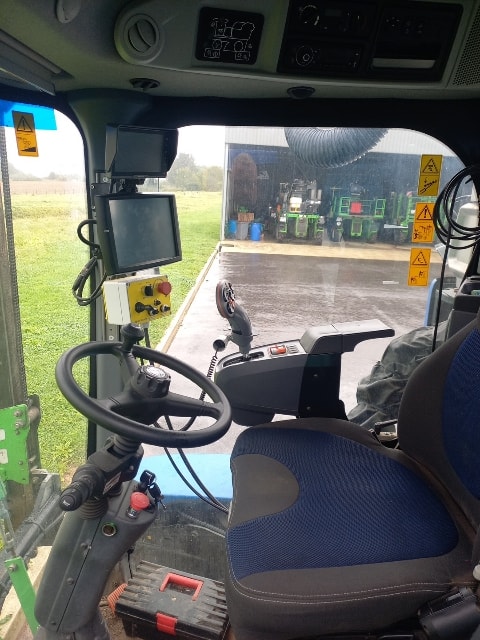Tracteur enjambeur NEW HOLLAND BRAUD 9070 N - photo slide 11