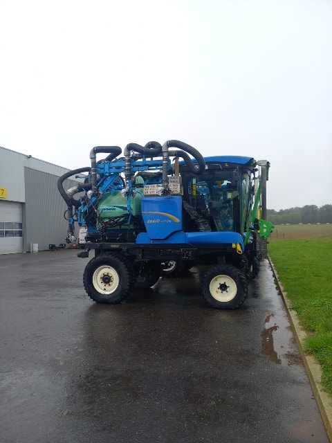 Tracteur enjambeur NEW HOLLAND BRAUD 9070 N - photo slide 2