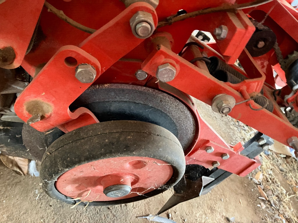 Semoir monograine KUHN Planter 3 M - photo slide 19