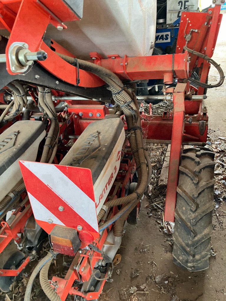 Semoir monograine KUHN Planter 3 M - photo slide 23
