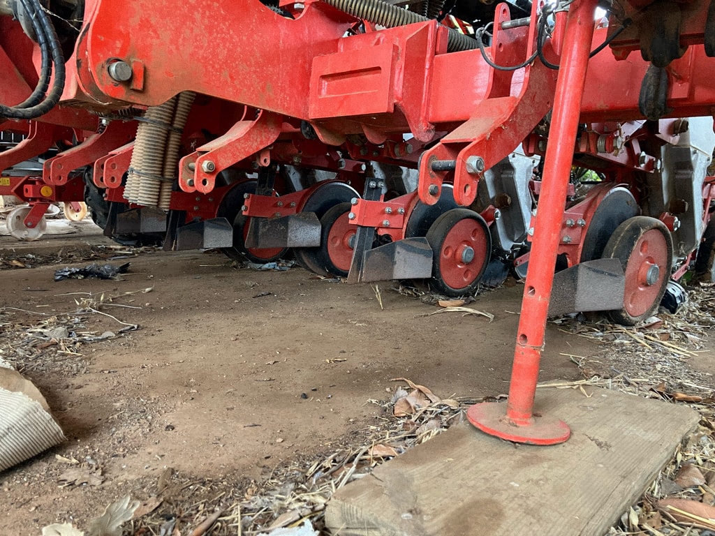 Semoir monograine KUHN Planter 3 M - photo slide 14
