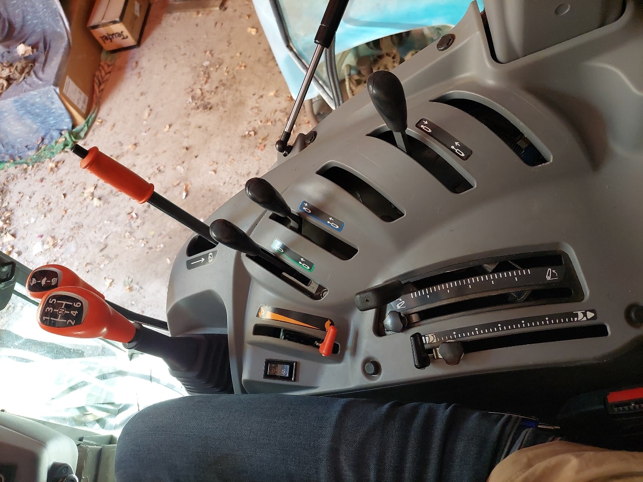 Tracteur KUBOTA M5091 - photo slide 12