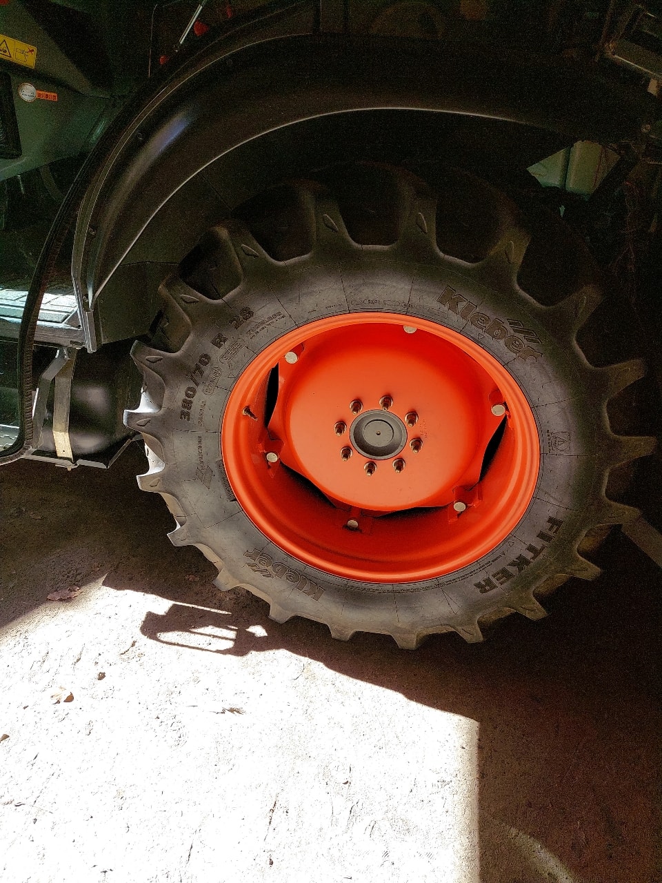 Tracteur KUBOTA M5091 - photo slide 9