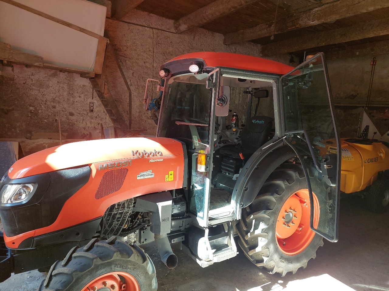 Tracteur KUBOTA M5091 - photo slide 7