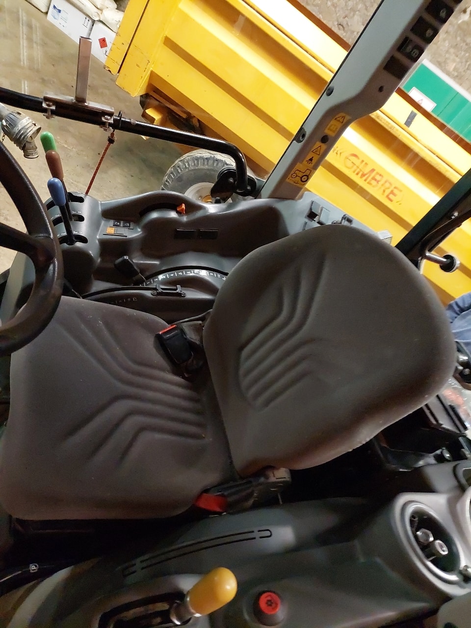 Tracteur CLAAS 220 VE - photo slide 6