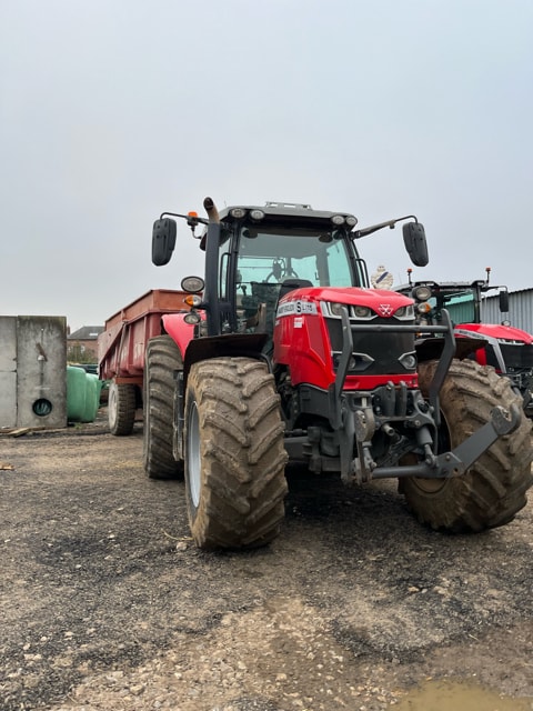 Tracteur MASSEY FERGUSON 6715S - Dyna 6 - Efficient - photo slide 1