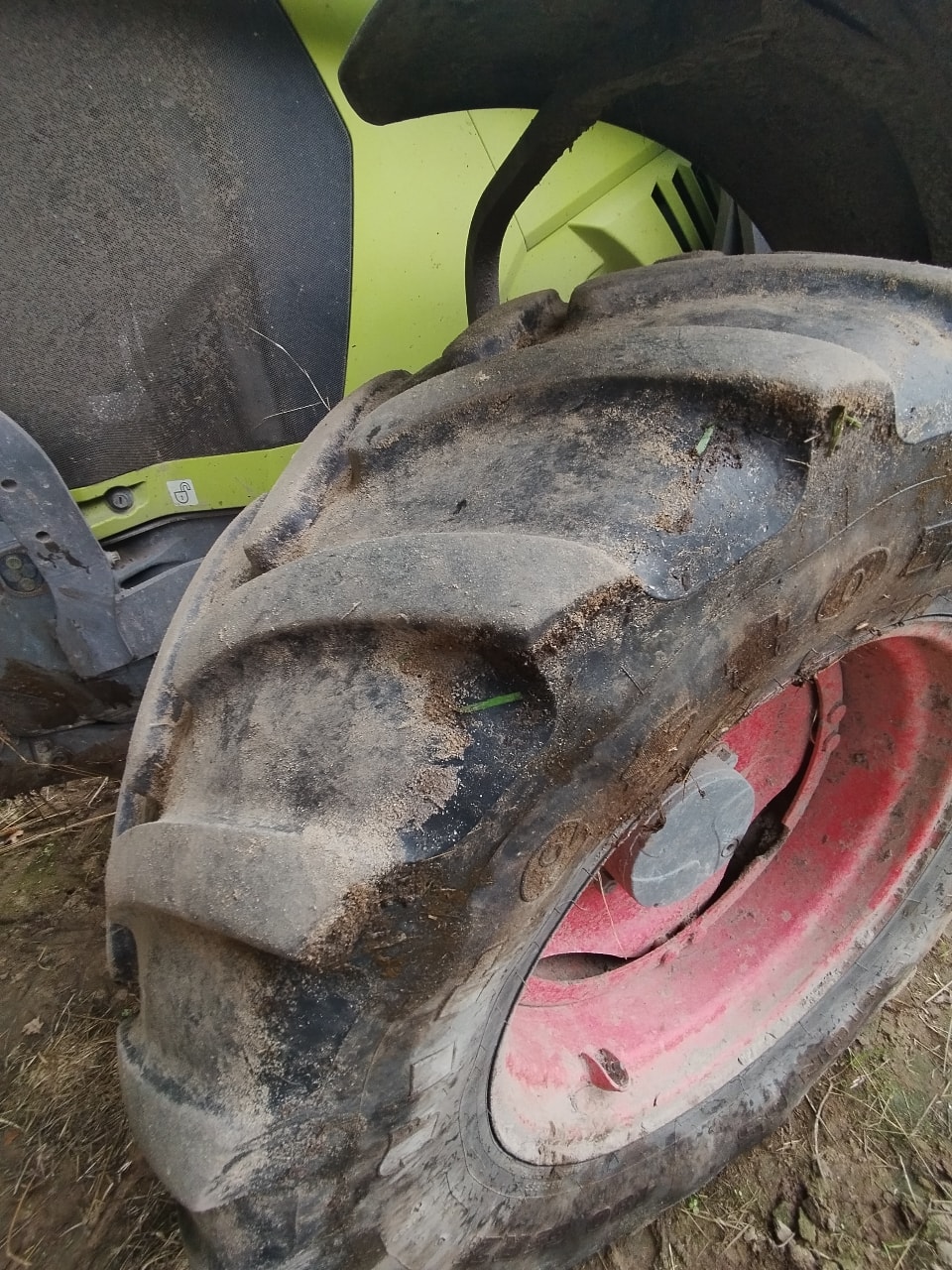Tracteur chargeur CLAAS Arion 510 - photo slide 9