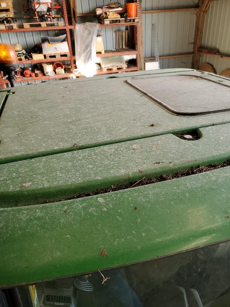 Tracteur chargeur JOHN DEERE 6110M - photo slide 10