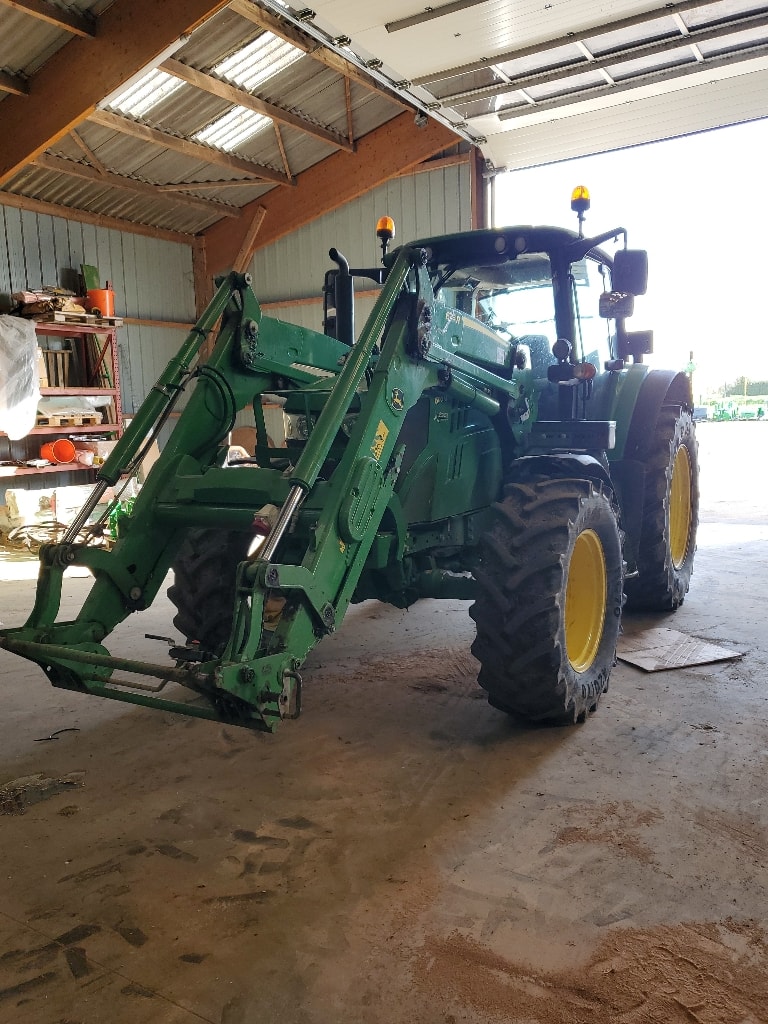 Tracteur chargeur JOHN DEERE 6110M - photo slide 8