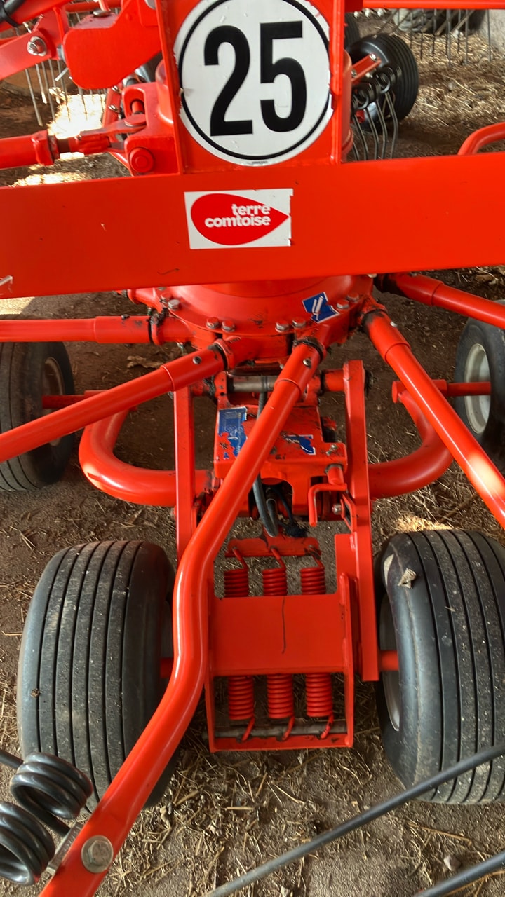 Andaineur KUHN GA 6002 - photo slide 8