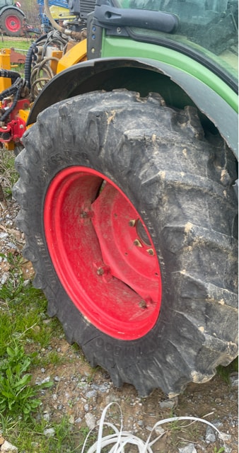 Tracteur FENDT 211 F  - photo slide 7