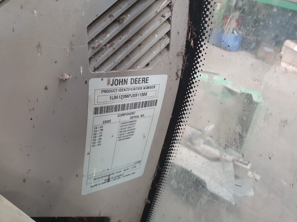 Tracteur JOHN DEERE 6120M - photo slide 9