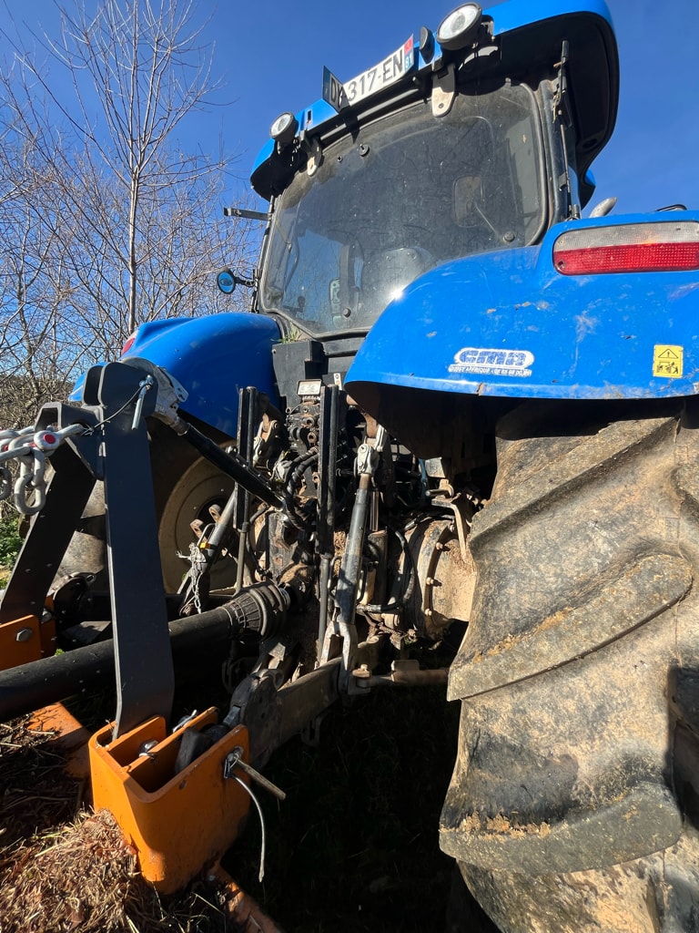 Tracteur NEW HOLLAND T7.200 - photo slide 7