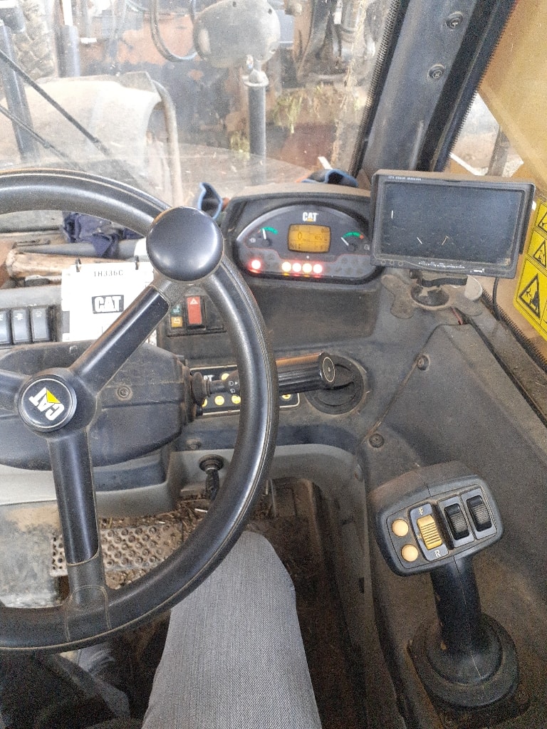 Telescopique CATERPILLAR TH 336 C - photo slide 13