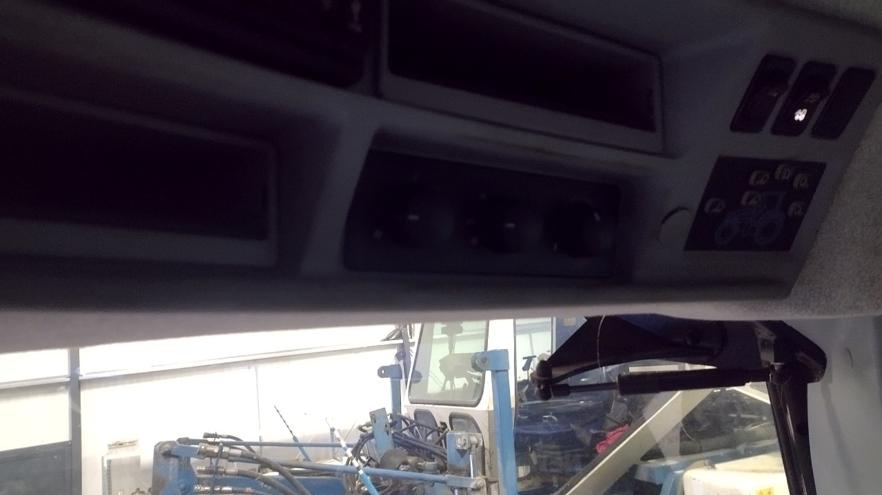Tracteur NEW HOLLAND T6.165 - photo slide 4