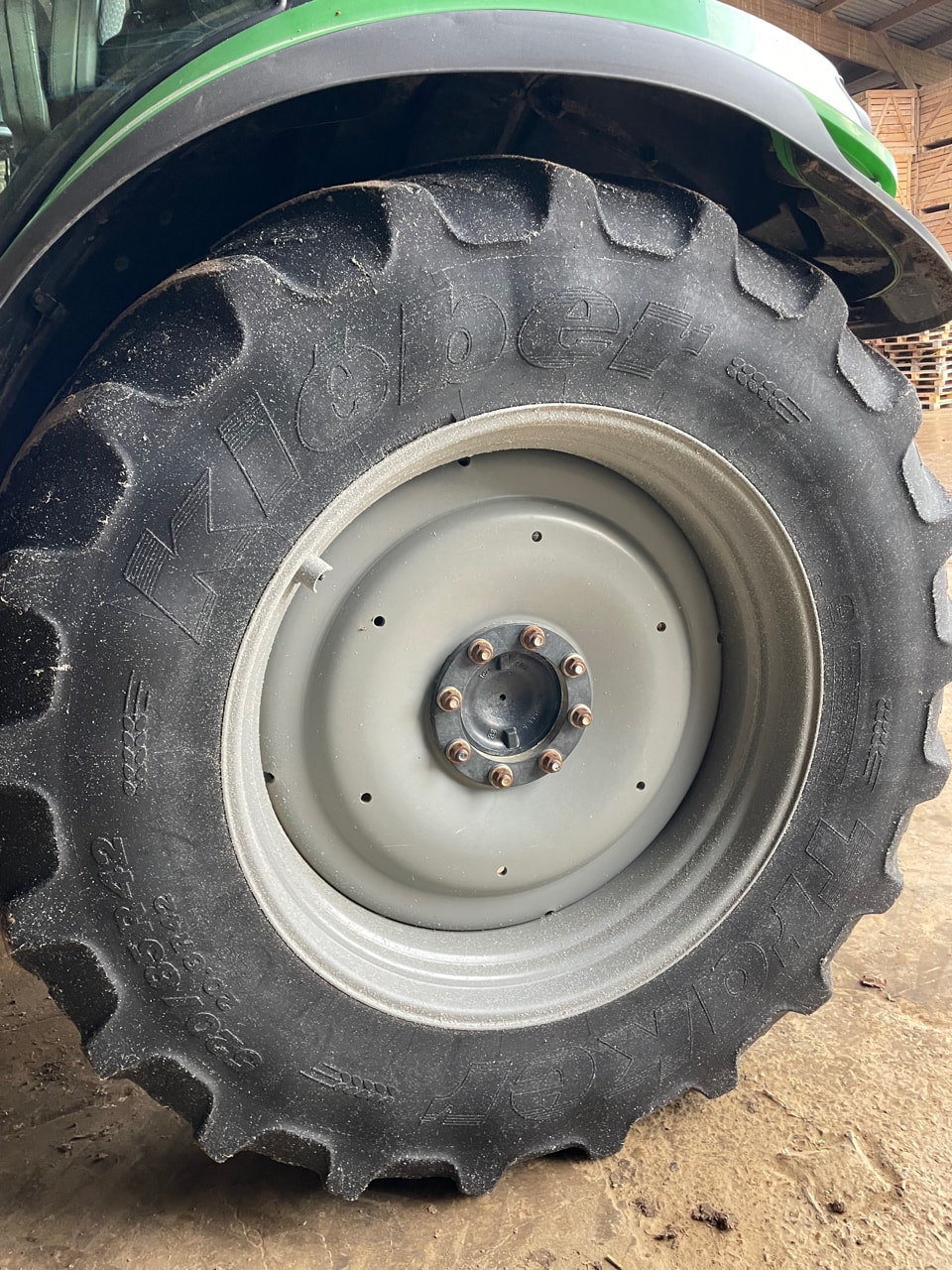 Tracteur DEUTZ FAHR 6190 AGROTRON TTV - photo slide 7