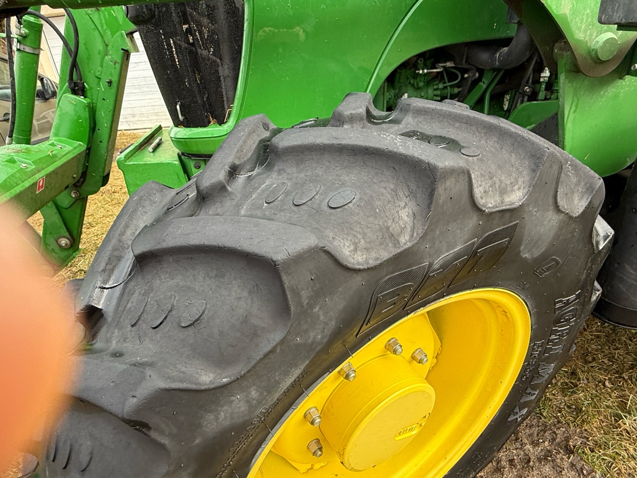 Tracteur chargeur JOHN DEERE 5075E - photo slide 6