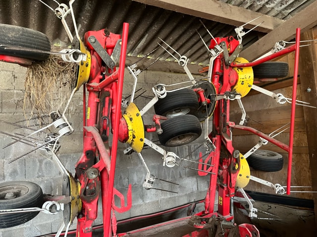 Faneuse POTTINGER HIT 91 NZ - photo slide 2