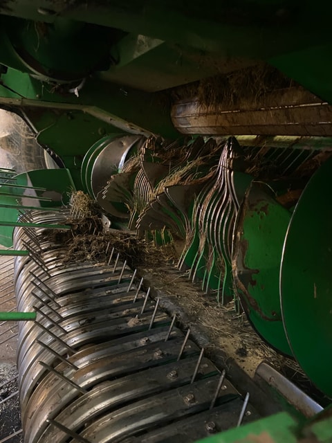 Presse enrubanneuse JOHN DEERE C441R - photo slide 6